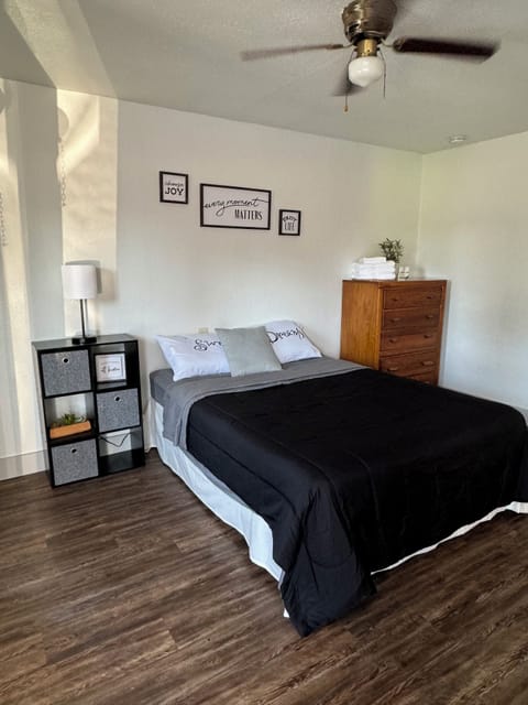 Basic Room | WiFi (free), bed sheets