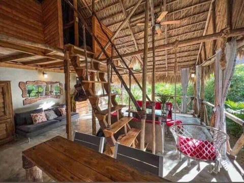 Bungalow, 4 Bedrooms, Kitchen, Garden View | Free WiFi, bed sheets