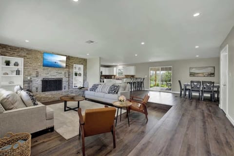 House, Multiple Beds, Hot Tub (155 Moellering Main) | Living area | Fireplace