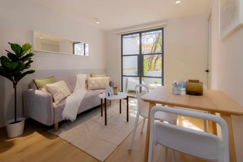 Cozy Space with Panoramic Outdoor Scenes
