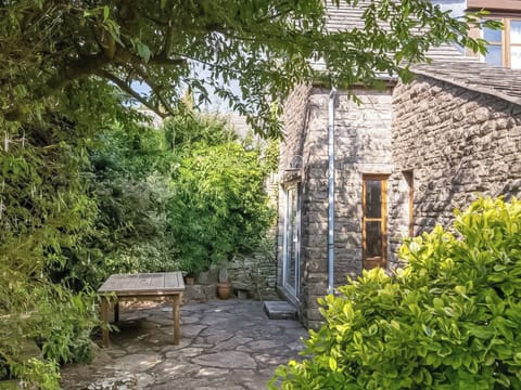 Garden | East View, Acton