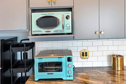 Love is Here to Stay: Ocean View King Suite | Microwave