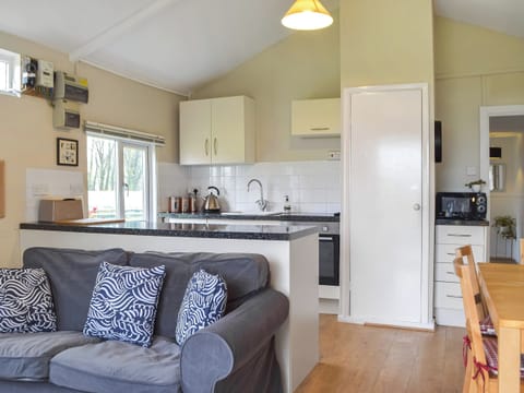 Open plan living space | Ponderosa, Llansteffan