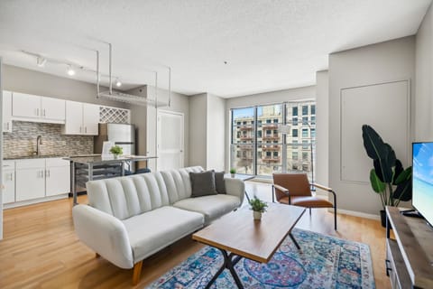 Deluxe Apartment, 1 Bedroom | Living area | 42-inch Smart TV with digital channels, Netflix, Hulu