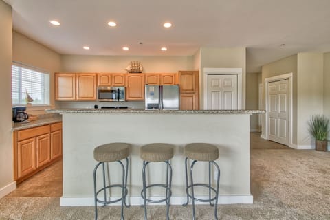 1039 Vacation by the Sea