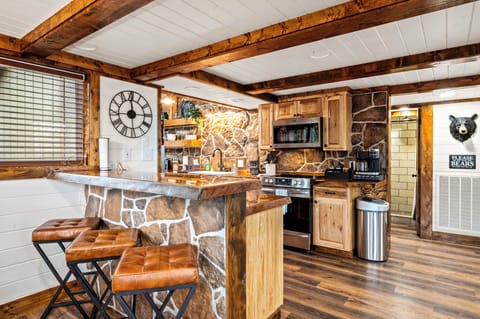 Rock Details Throughout