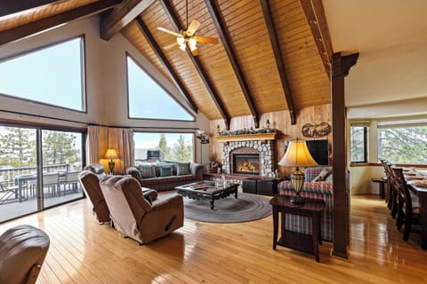 House (6 Bedrooms) | Interior