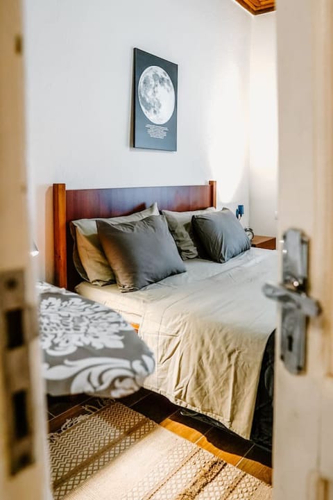 Bedroom 1 with a double bed (King Size)