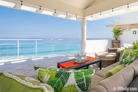 Unit Overview #1: our huge private roofdeck