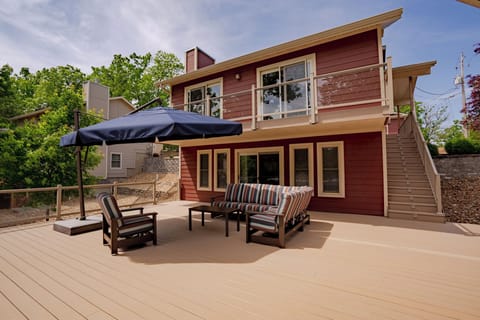 Large deck area to relax