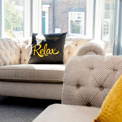 Apartment | 4 bedrooms, iron/ironing board, Internet