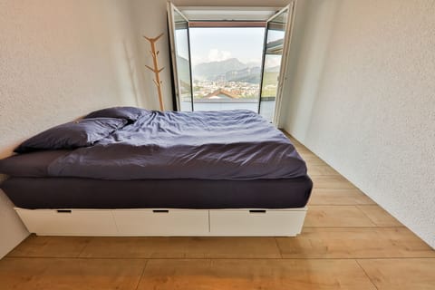 Basic Double Room, 1 King Bed (18-40 years only) | Free WiFi, bed sheets