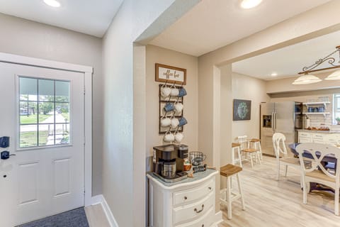 Kitchen | Dining Table & Chairs | Cooking Basics | Dishwasher