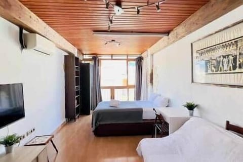 Cama