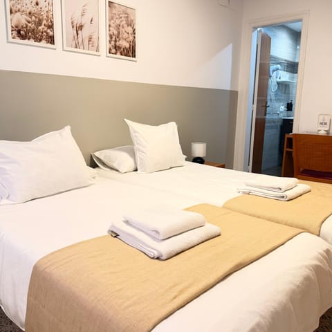 Economy Double Room | In-room safe, desk, laptop workspace, free WiFi