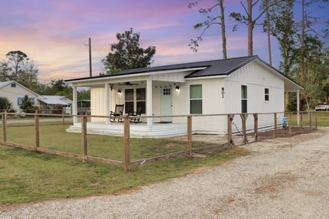 Enclosed Front Yard