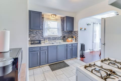 House (3 Bedrooms) | Interior