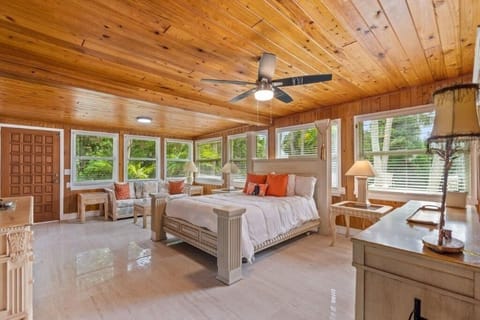 House, 5 Bedrooms | 5 bedrooms, desk, laptop workspace, iron/ironing board