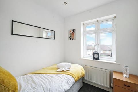 Single Room ,  Yellow White Theme with mirror and street view 