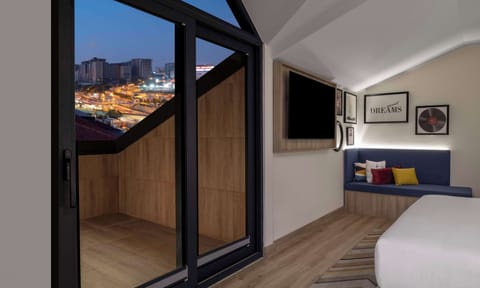 Room, 1 King Bed, Smoking, Terrace | Soundproofing, iron/ironing board, free WiFi
