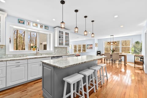 Open kitchen