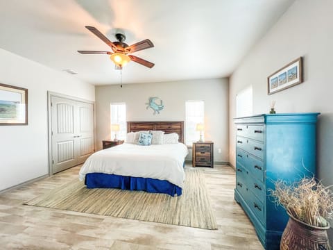 Cozy, spacious bedroom, perfect for relaxing and unwinding.