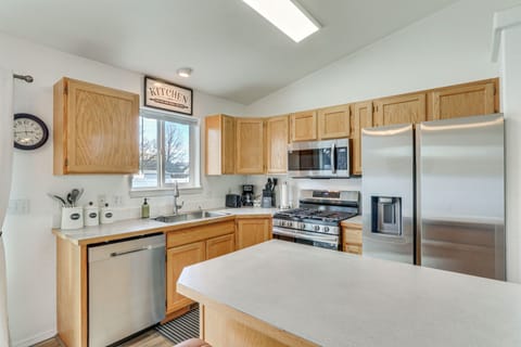 House (3 Bedrooms) | Interior