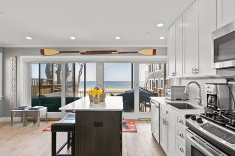 Immerse yourself in the beauty of the surroundings while creating delicious meal