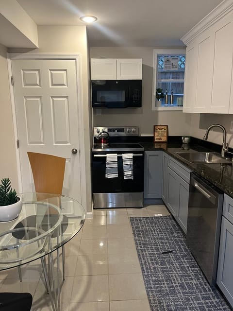 Kitchen and dinner 