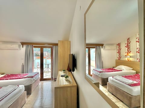 Classic Double or Twin Room | Premium bedding, laptop workspace, soundproofing, iron/ironing board