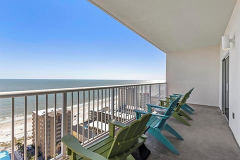 CT1804 Balcony Area