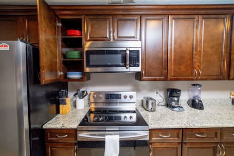 Full equipped kitchen to make delicious meals