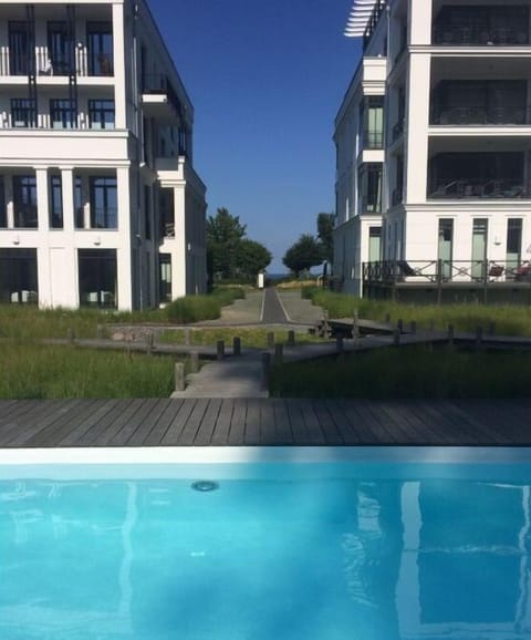 Holiday Home Swimming Pool