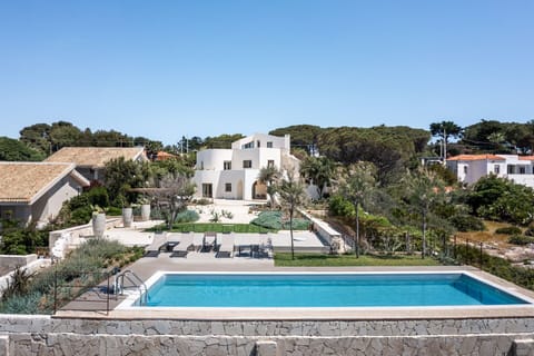 Main, Outdoor, Pool