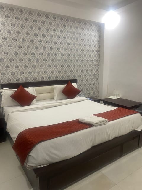 Deluxe Room, City View | 20 bedrooms, individually decorated, individually furnished, free WiFi