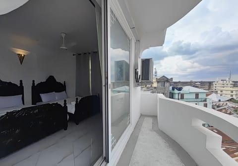 Deluxe Apartment, 3 Bedrooms, City View | Balcony view