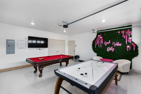 Game room lounge