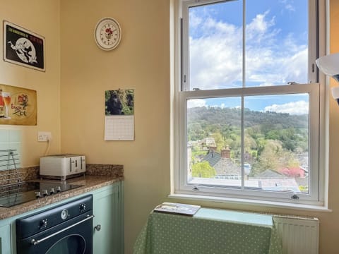Kitchen | Rock Terrace View, Bakewell