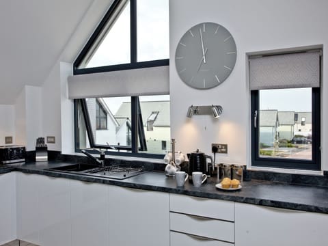 Fully appointed kitchen | Black Sea Horse, Westward Ho!