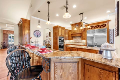 3 Person Countertop Dining