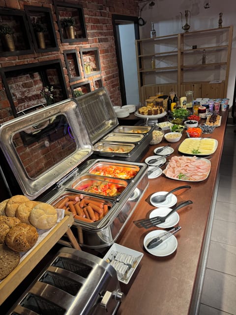 Daily buffet breakfast for a fee