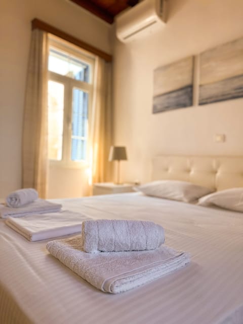 House | 2 bedrooms, free WiFi, bed sheets