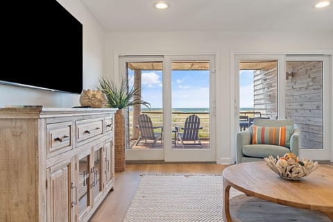Condo, Multiple Beds (Needle Rush Point D11) | Interior