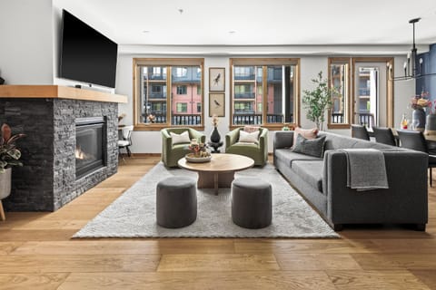 1300sqft Designer interior | Gas Fireplace | Streaming services | Workspace 