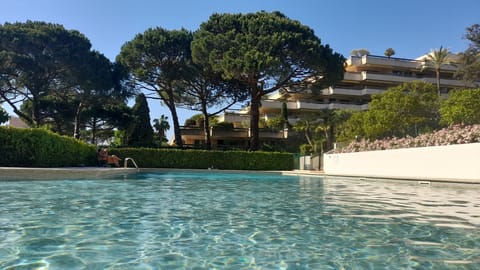 20 metre swimming pool