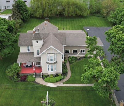 Victorian Inn Bed & Breakfast