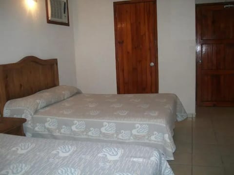 Basic Double Room | Free WiFi, bed sheets