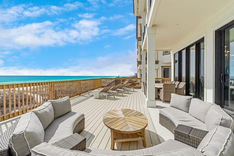 Villa Mareblu - Destiny by the Sea - Back Deck