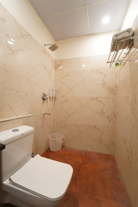 Deluxe Room | Bathroom