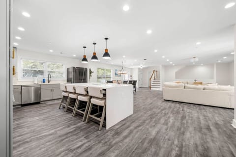 House | 6 bedrooms, Internet